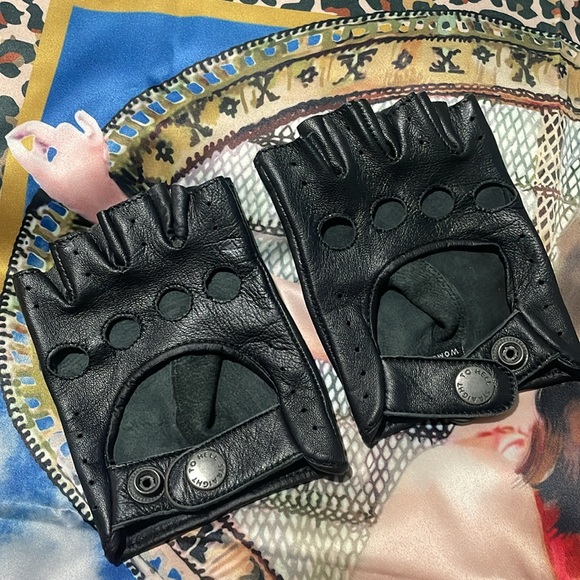 Straight to Hell gloves, Size M - Picture 2 of 8